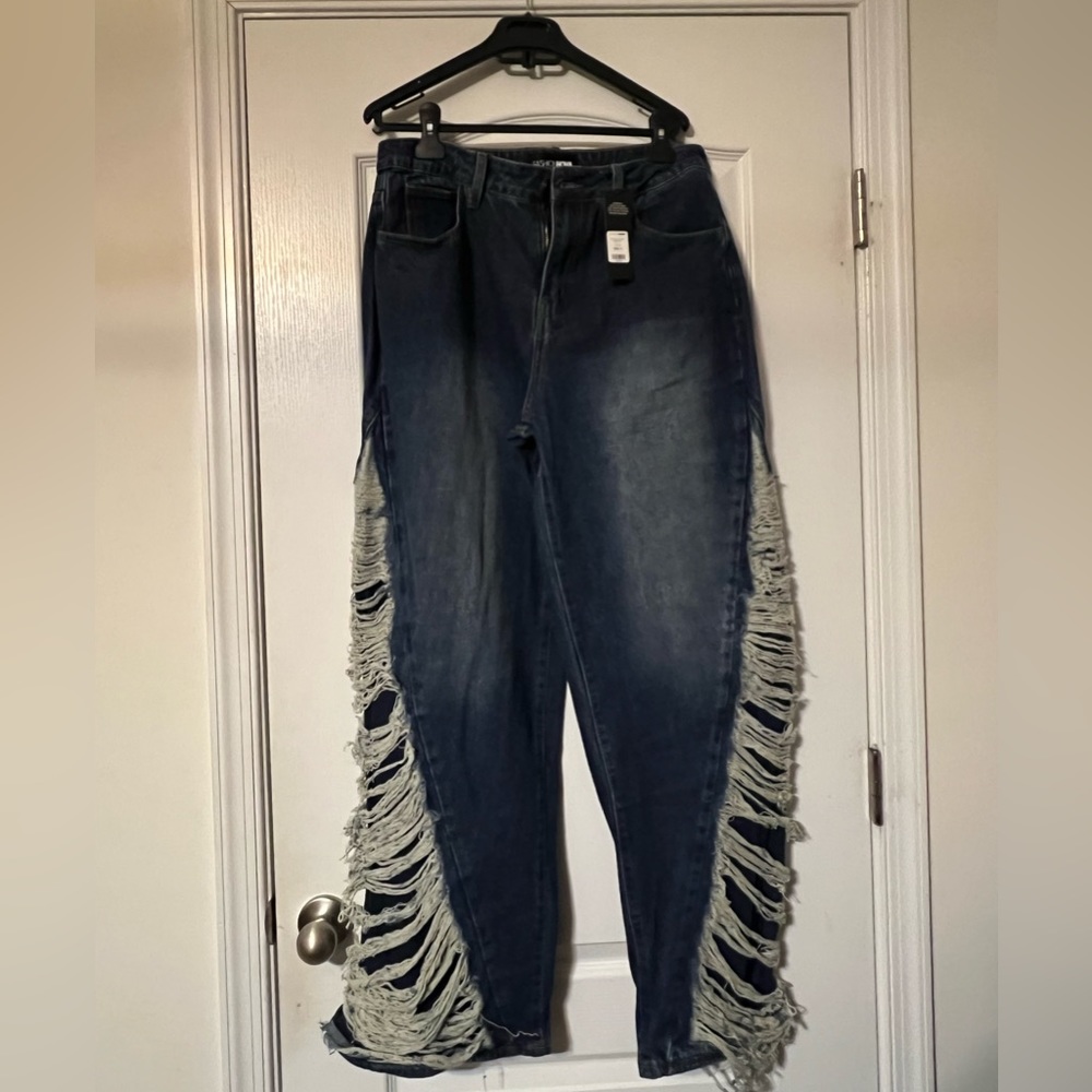 💙FashionNova Distressed Dark Blue-Stonewash Denim👖Jeans